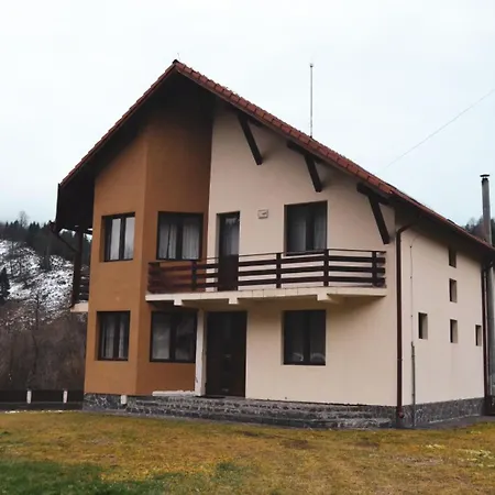 Pensiunea Popasul Calatorului Farm stay *